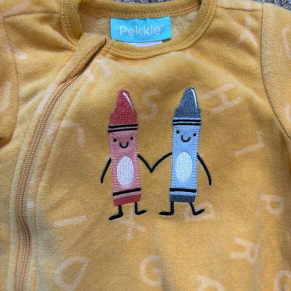 Pekkle Baby Fleece Footed Sleepers Crayons Crayola 3 months Unisex Colourful - Picture 3 of 9